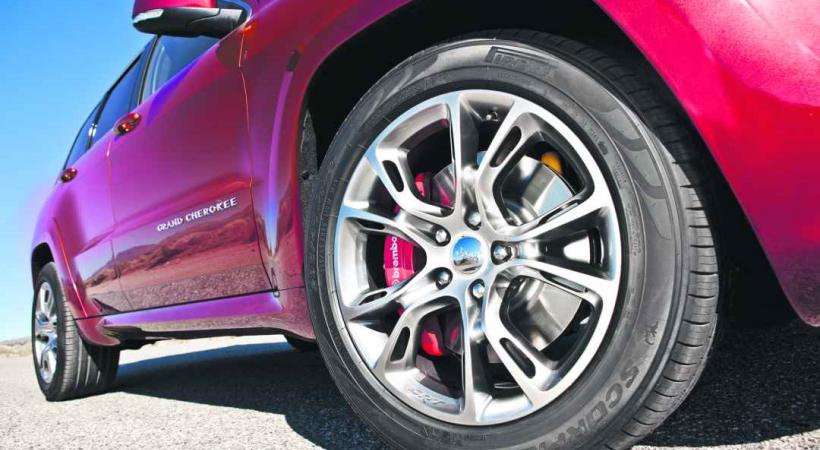 CHRYSLER GRAND CHEROKEE SRT8