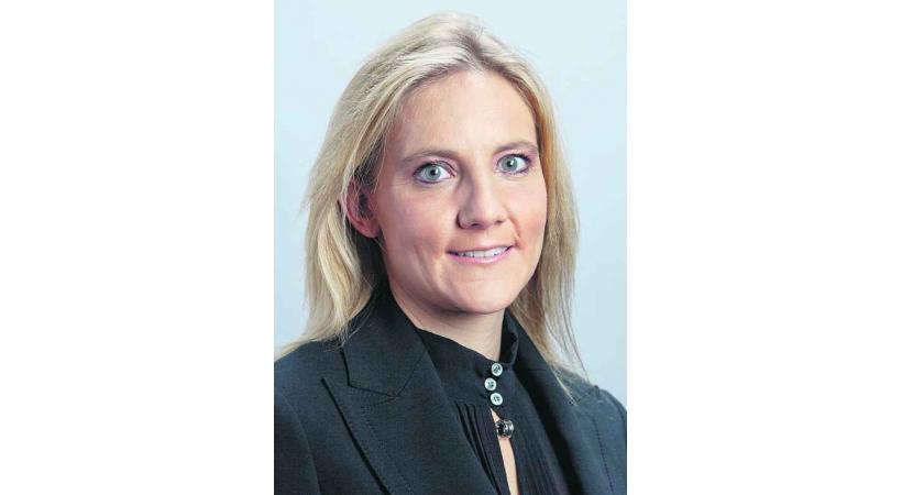 Céline Amaudruz - INSULTES SUR FACEBOOK