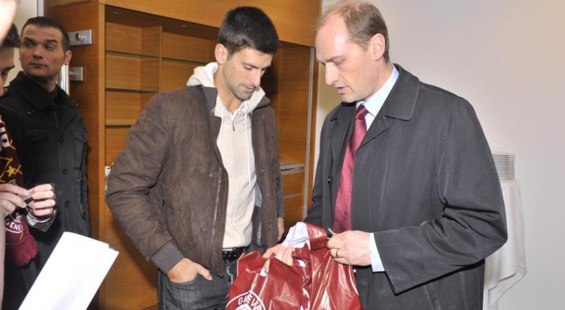  Djokovic supporter servettien