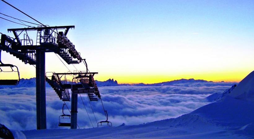 Plongez au cœur du plus grand domaine skiable du monde! OT ORELLE Au bout du fil… la station de Val Thorens. B.LONGO/OT VAL THORENS Sensations fortes garanties. C.CATTIN/OT VAL THORENS 