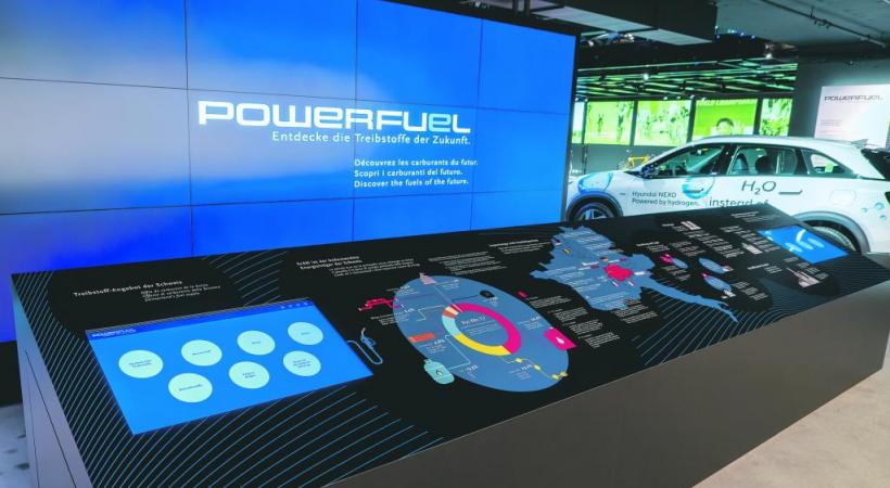 Jouez à produire de l’hydrogène en séparant des molécules d’eau avec vos pieds. PHOTOS DR