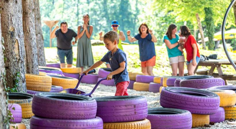 Dans le Grand Parc d’Andilly, petits et grands s’amusent comme des fous. MILO MORAVSKI