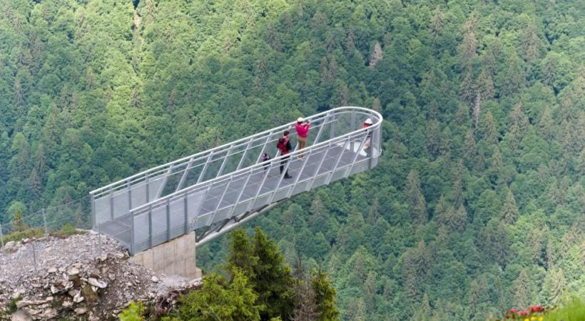 Les 350 mètres de vide du «Pas de l’Aigle» peuvent donner le vertige. 