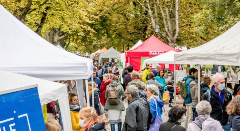 Le 7e festival Alternatiba Léman (photos des précédentes éditions) se tiendra aux Bastions le samedi 4 septembre. Une journée de réflexion, mais aussi de fête. ©LE MARIN PRODUCTION