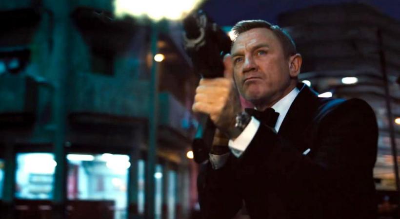 Daniel Craig endosse le costume 