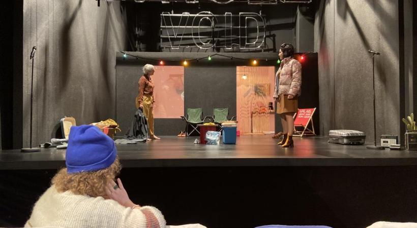 Les spectateurs ont pu découvrir les premiers pas de «Privés de feuilles, les arbres ne bruissent pas» lors de sa répétition ouverte il y a quelques jours. Première le lundi 14 février à 19h. POCHE/GVE