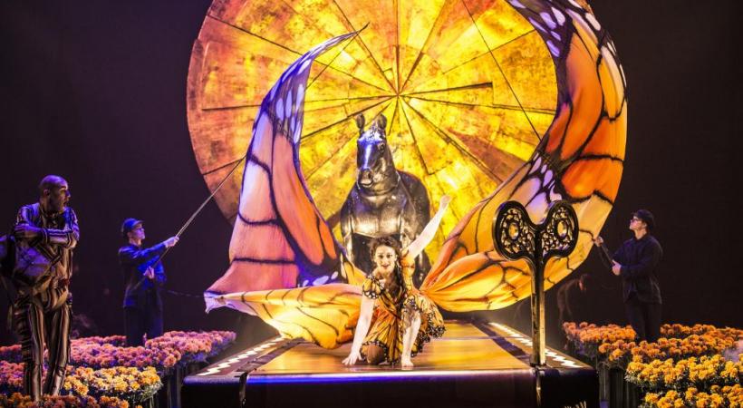 «Luzia», alliance de la lumière (luz) et de la pluie (lluvia) en espagnol. CIRQUE DU SOLEIL