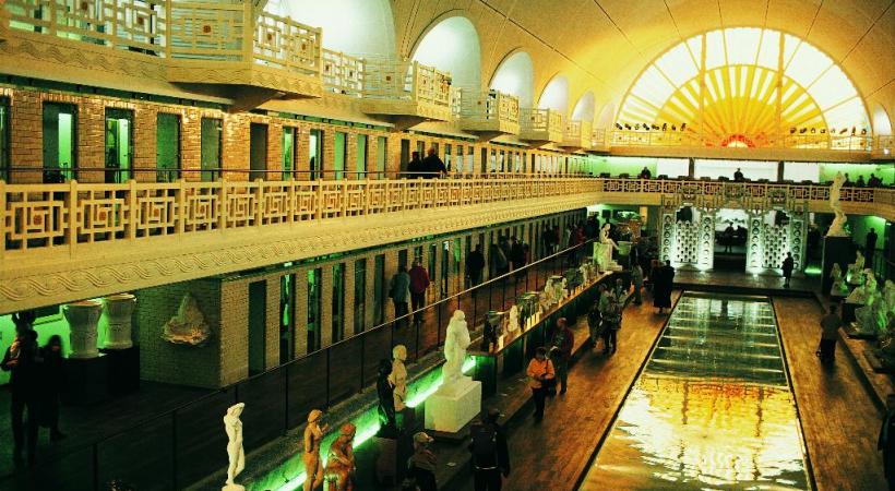 Le cap Blanc-Nez. NPDC- ÉRIC DESAUNOIS La Grand-Place de Lille, lieu incontournable pour les visiteurs. OT LILLE/MAXIME DUFOUR Bergues a servi de décor au film «Bienvenue chez les Ch’tis». NPDC - FRÉDÉRIK ASTIER 