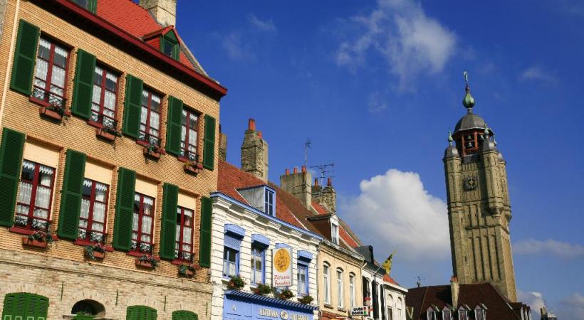 Le cap Blanc-Nez. NPDC- ÉRIC DESAUNOIS La Grand-Place de Lille, lieu incontournable pour les visiteurs. OT LILLE/MAXIME DUFOUR Bergues a servi de décor au film «Bienvenue chez les Ch’tis». NPDC - FRÉDÉRIK ASTIER 