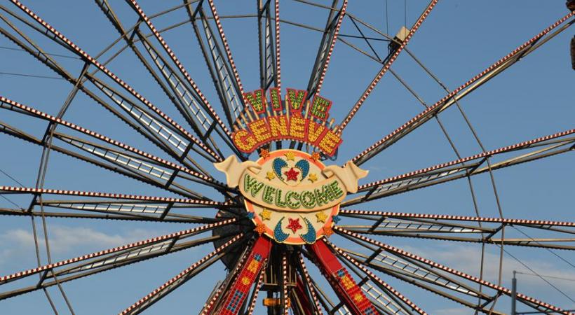 Les Fêtes de Genève, ce sont aussi les carrousels au bord du lac. DR 