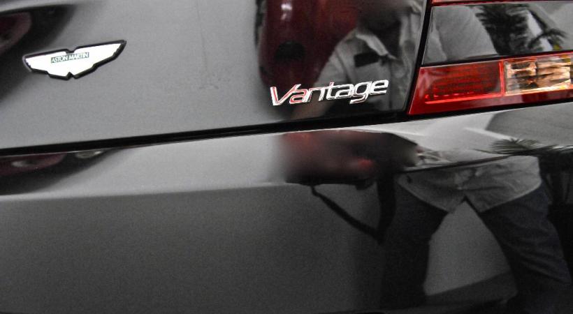 DAVID ROSENBAUM-KATZMAN Le vol de logos de voiture de luxe ou de sport est très répandu en Europe.  