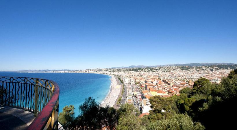 Balade dans les vignes varoises. VAR TOURISME/LCI Les gorges du Verdon. VAR TOURISME/OLIVIER SIMON  Nice et sa promenade des Anglais, carte postale de la Côte d’Azur. OFFICE DU TOURISME ET CONGRèS DE NICE 