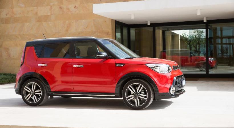 KIA SOUL DIESEL AUTO. DR