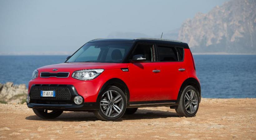 KIA SOUL DIESEL AUTO. DR