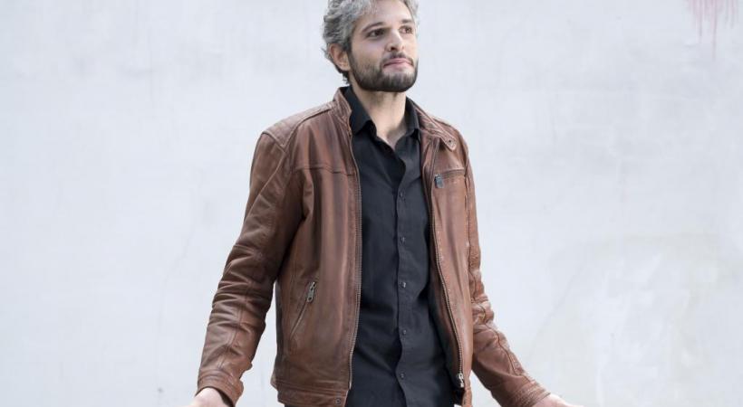 Pierre-Emmanuel Barré aime aborder les sujets graves avec légèreté. DR 