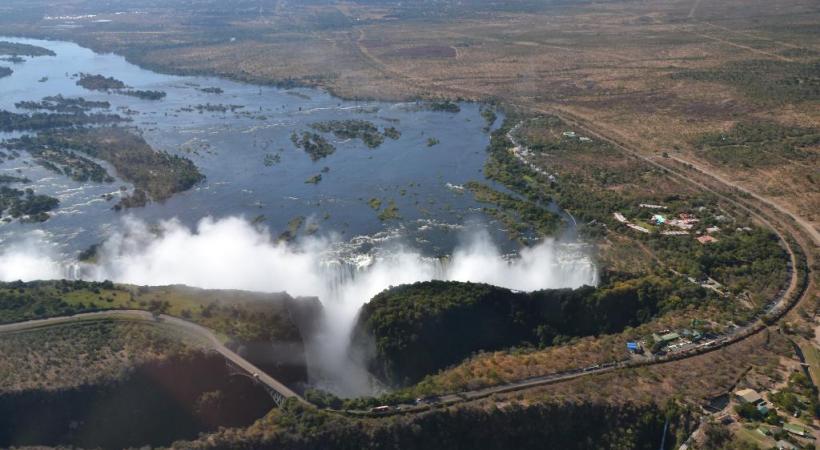 Vertigineuses et spectaculaires chutes Victoria. 