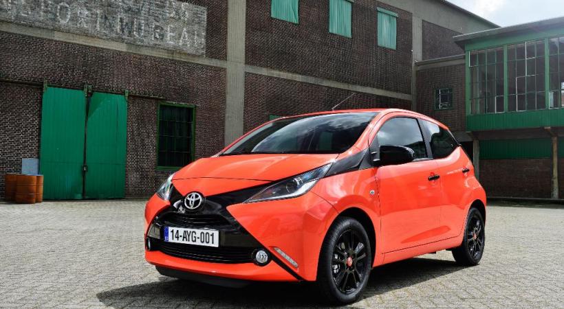 TOYOTA AYGO. DR