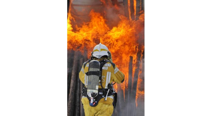 Les pompiers professionnels sont toujours sur la braise. SIS/DR 