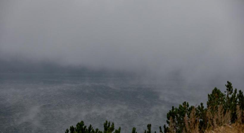 Erevan, avec derrière, le Mont Ararat, montagne sacrée des Arméniens.  Le monastère de Tatev. DR Erevan la nuit. DR 
