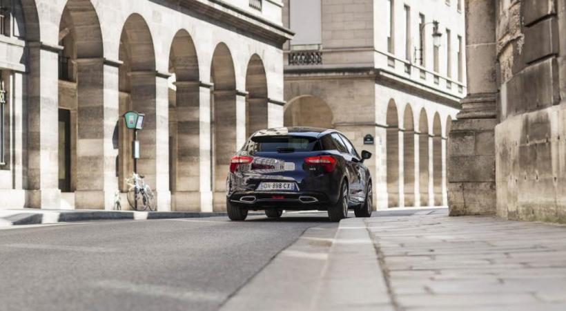 DS 5 HYBRID 4X4 ETG6. dr