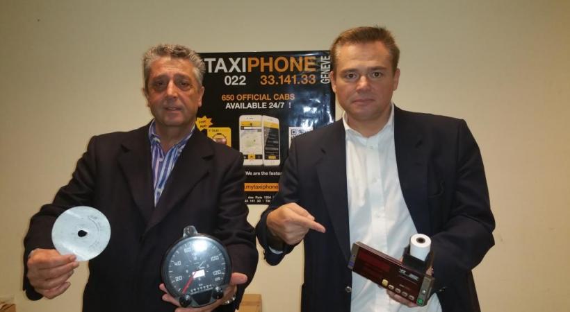 Salvatore Perez, président du SCCIT, et Cédric Bouchard, directeur de Taxiphone, ne feront plus contrôler leurs tachygraphes, lecteurs de disques et autres compteurs tant qu’Uber ne se soumettra pas à la loi en vigueur. DR 