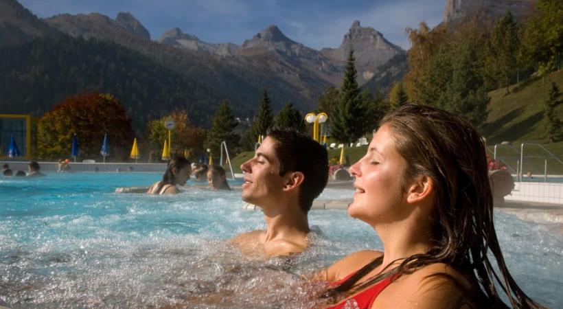 On peut flâner d’un bassin à un autre.  PHOTOS BAINS D’OVRONNAZ