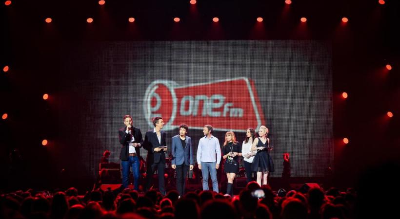 Parmi les «coups» réalisés par la radio genevoise, on peut noter la privatisation de Disneyland Paris le temps d’une soirée, ainsi que d’un train spécial pour y emmener 260 auditeurs. DR 