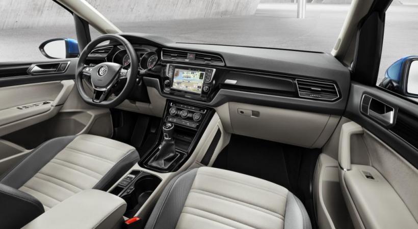 VW TOURAN HIGHLINE TSI DSG