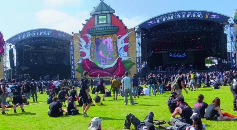 Hellfest, le plus important festival de métal de France. OFFICE DE TOURISME DU VIGNOBLE DE NANTES 
