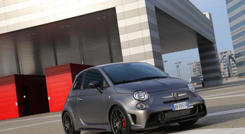 ABARTH 695 BIPOSTO 