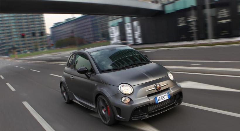 ABARTH 695 BIPOSTO 