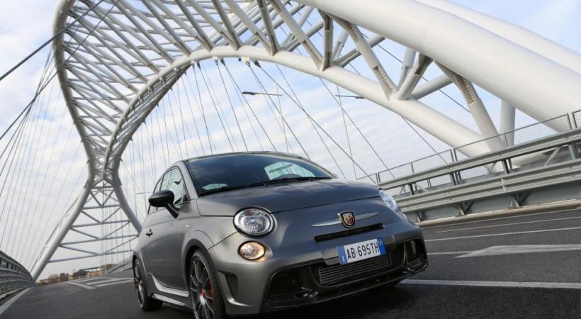 ABARTH 695 BIPOSTO 