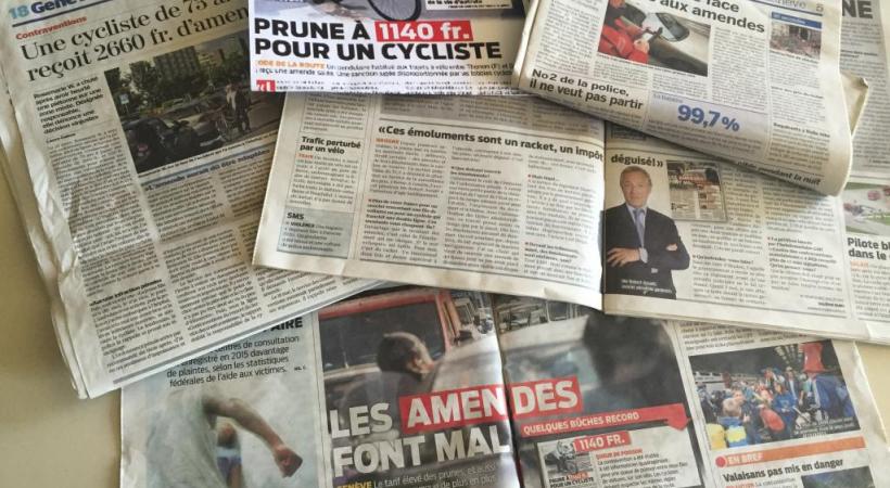 Les quotidiens romands ont relayé des témoignages d’usagers de la route outrés par les hausses vertigineuses des contraventions et frais administratifs. AMM 