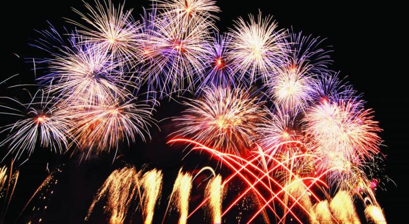 Malgré le climat d’insécurité actuel en France, le plus grand spectacle pyrotechnique d’Europe va bien avoir lieu, ce samedi 6 août sur la baie d’Albigny, à Annecy. LUKASSER 