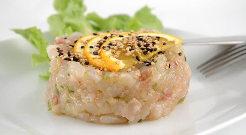 Tartare de féra à l’orange et gingembre - ISTOCK/LORENZO GALLUZI