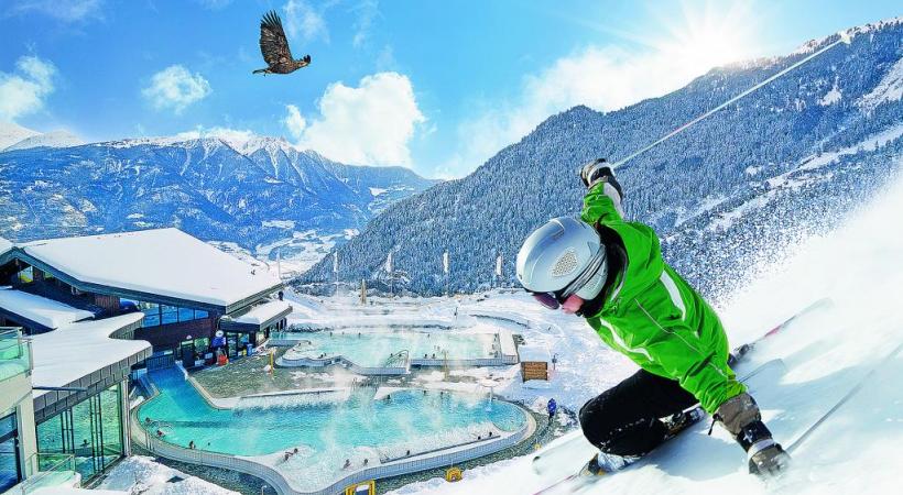 Le plaisir de se prélasser dans une eau à 35 degrés. PHOTOS BAINS D’OVRONNAZ La station bénéficie d’un enneigement exceptionnel. Au cœur d’un cirque rocheux impressionnant.. Jacuzzis, buses et jets, pour se détendre. 