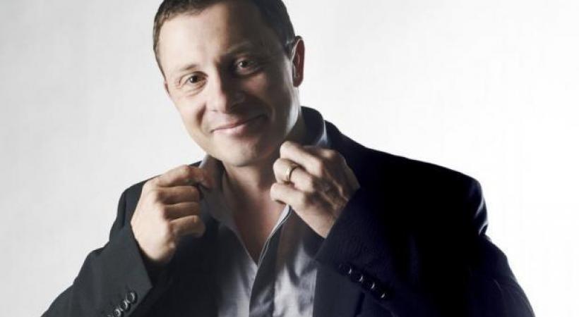 L’humoriste Yann Lambiel participera gracieusement à la soirée.  DR