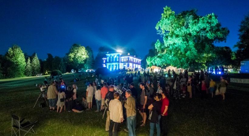 Des centaines de visiteurs se pressent à chaque nouvelle édition de l’événement scientifique. 