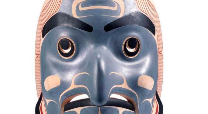 Masque en bois d’aulne du chef des saumons Amiilgm Sm’ooygidm Hoon (Alaska). MEG/J.WATTS