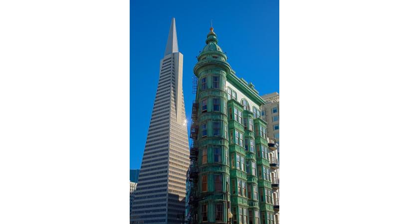 DR Architecture moderne et rétro se côtoient. DR 