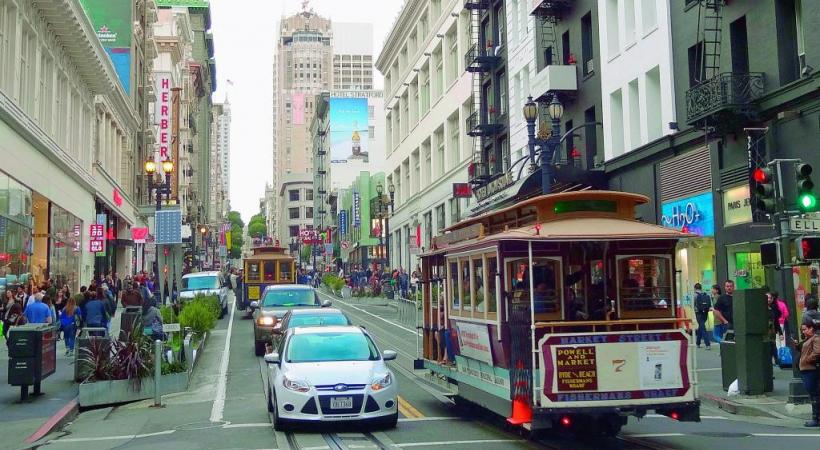 DR Architecture moderne et rétro se côtoient. DR 