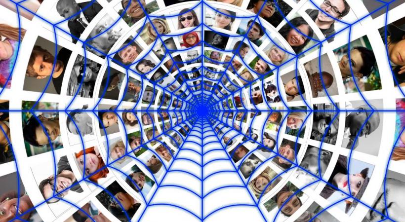 La première nécessité du politicien, c’est de se faire connaître. PIXABAY.COM/GERALT 