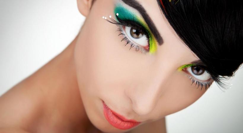 Un maquillage artistique, comme sur les podiums. 123RF/VIOREL SIMA 