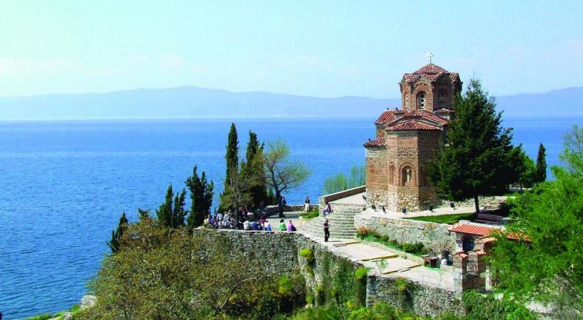 Le lac Ohrid est une étape incontournable lors d’un voyage en terres macédoniennes. DR Les monastères sont légion en Macédoine. DR. Les statues tentent de faire croire à un glorieux passé. DR Skopje est une capitale particulièrement atypique. DR 