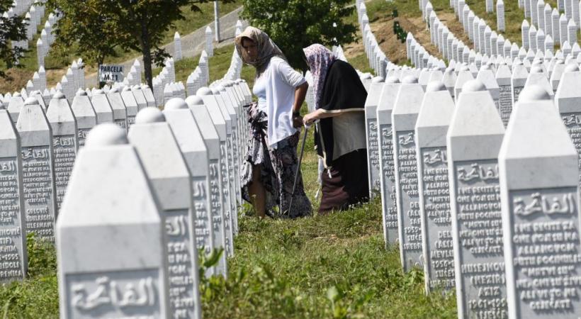 Le mémorial et le cimetière de Srebrenica-Potocari pour les victimes du massacre de 1995. 123RF/OXANA KRUTENYUK 