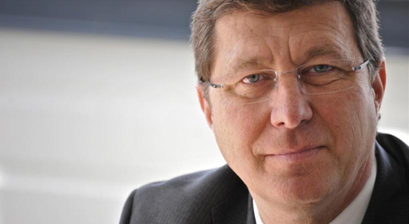 Mauro Poggia a été forcé d’employer la manière forte face au manque de bonne volonté  d’une minorité de compagnies d’assurances. DAVID ROSEMBAUM-KATZMAN 