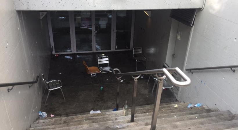 L’Etat va installer un portail pour fermer l’accès à l’escalier aux non-utilisateurs des locaux. DR 