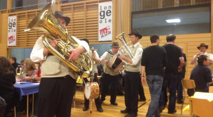 Les convives désigneront, lors d’un concours, la plus goûteuse des longeoles. PHOTOS DR 