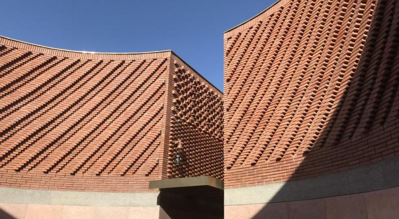 La cour du musée Yves Saint Laurent qui vient d’ouvrir ses portes. 