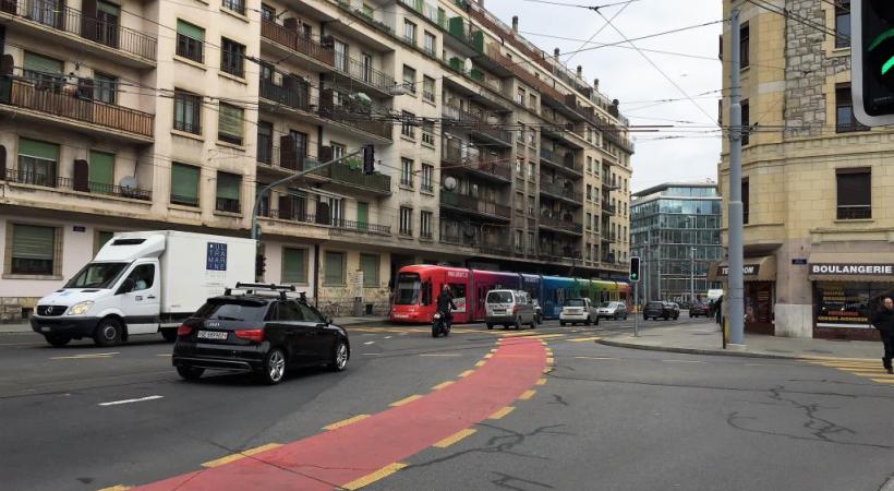 La rue des Deux-Ponts expose ses habitants à des niveaux  de bruit supérieurs aux normes. AMM 